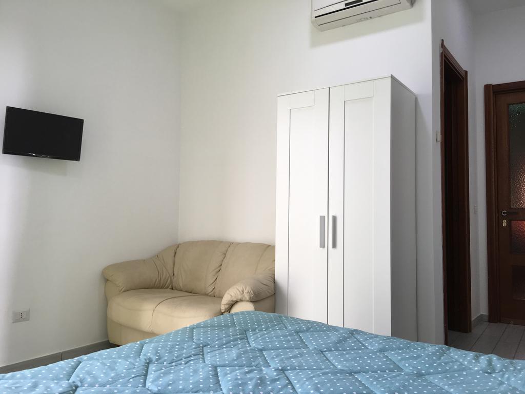 Top Floor Rentrooms Napoli Habitación foto